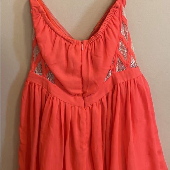 Dress - Picture 2 of 5